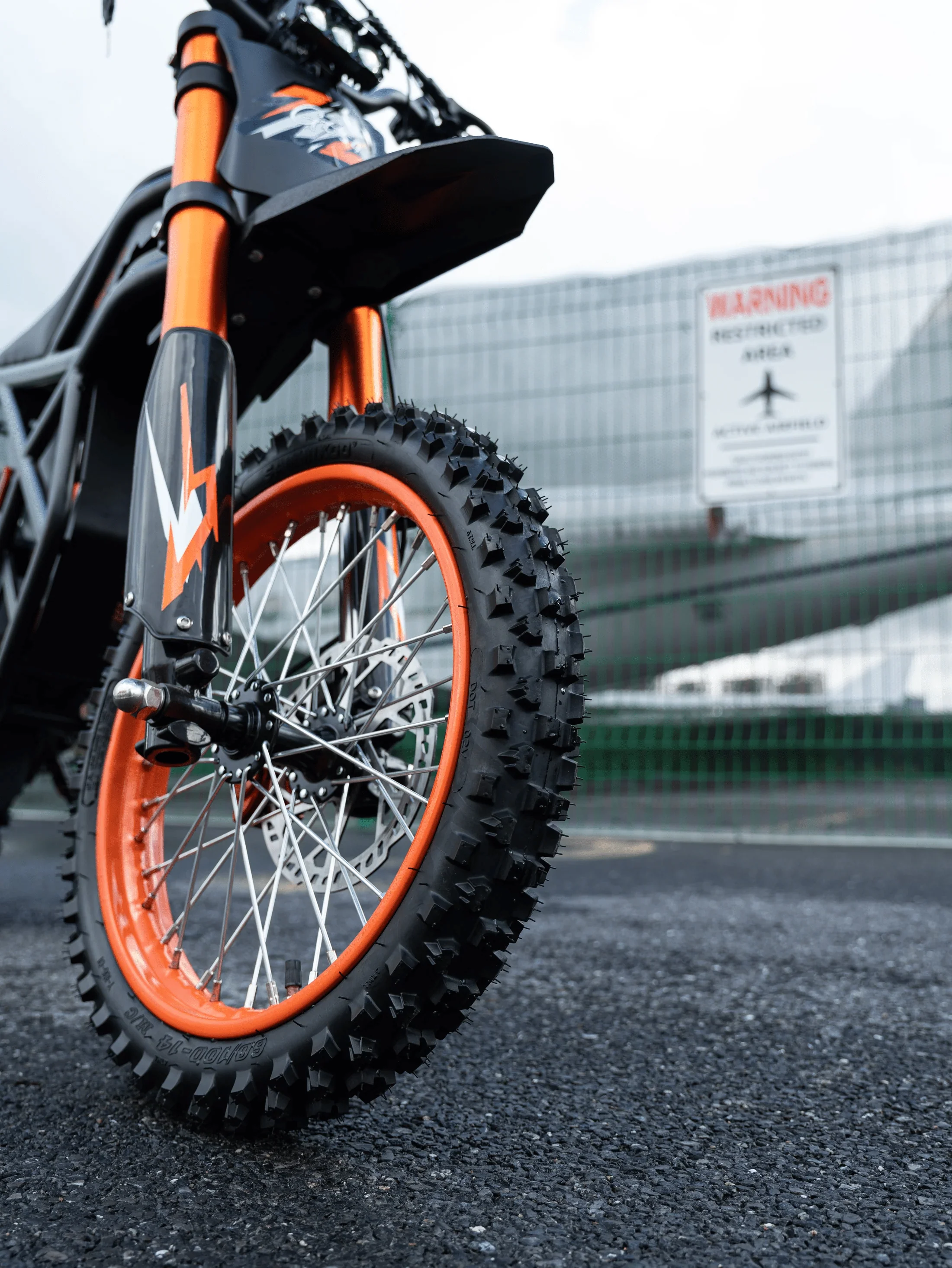 GT54 Electric Mini Bike - Image 14